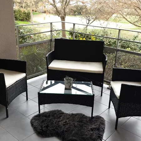 Appt Spacieux, Proche Ggl Stadium, 4 Pers, Garage Prive & Wifi Apartment *